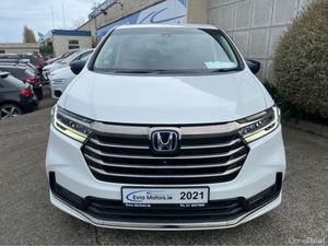 Honda Odyssey ABSOLUTE 7 SEATER AUTOMATIC HYBRID 2 - Image 2