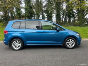 Volkswagen Touran 2017 (04/27,TAX09/26) - Image 4