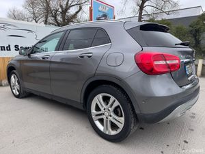 162 Mercedes GLA 200 D SPORT PREMIUM + AUTO 5DR - Image 2
