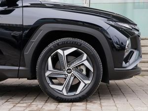 Hyundai Tucson 4WD Comfort Plus Auto PHEV - Plug i - Image 4
