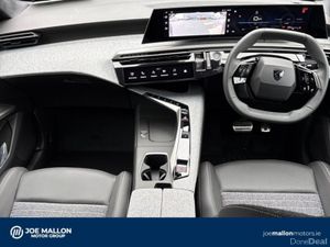 Peugeot 3008 1.2 MHEV 145bhp eDCS6 Allure - Image 4