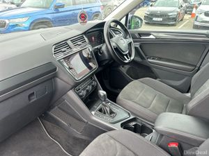 Volkswagen Tiguan 2.0 TDI 150HP Highline DSG-EASTE - Image 3