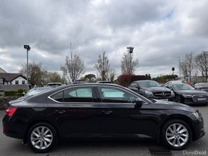 201 Skoda Superb Ambtion 2.0 Diesel - Image 4