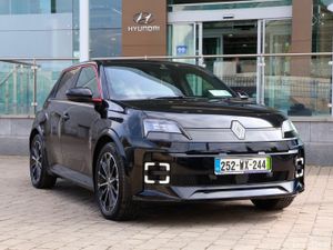 Renault 5 iconic 40kWh 120hp - Image 3