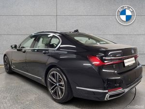 BMW 7-Series 730d xDrive Saloon - Image 4