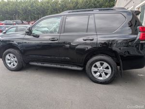 Toyota Land Cruiser LANDCRUISER LWB - Image 2