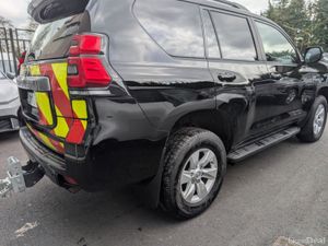 Toyota Land Cruiser LANDCRUISER LWB - Image 3