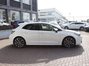 2018 TOYOTA COROLLA 1.8 SELF CHARGING HYBRID - Image 3