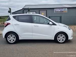€5,990 Hyundai i10 2017 absolute bargain - Image 2