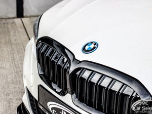 2021 BMW 330E M-SPORT M-PERFORMANCE - Image 3