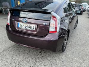 2014 Toyota Prius Hybrid Automatic - Image 4