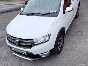 Dacia Sandero Stepway 1.5DCI NCT & TAX Low Kms - Image 4