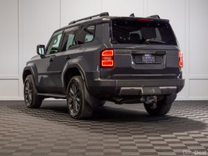 252 Toyota Land Cruiser Platinum 7 Seater - Image 4