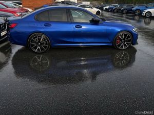 192 BMW 330E MSPORT LOW KMS AS NEW - Image 2