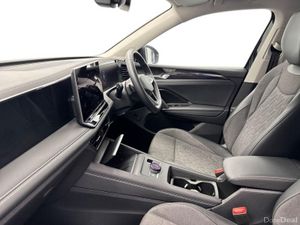 Volkswagen Tiguan 2.0TDI LAUNCH EDITION *AUTO* €11 - Image 3