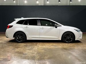 Toyota Corolla 1.8 HYBRID - BLACK HALF LEATHER - F - Image 3