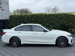 BMW 3-Series 330e M-SPORT COMPETITION 2.0 HYBRID / - Image 2