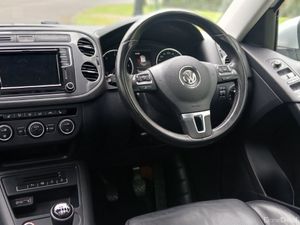 Volkswagen Tiguan 2016 2.0 TDi SPORT SUV 5dr - Image 2