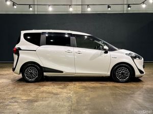 Toyota Sienta 1.5 HYBRID - 7 SEATER - BLACK HALF L - Image 3