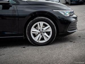 Volkswagen Golf Life 1.0 TSI 110HP 5DR - Image 3