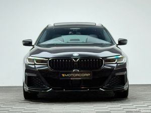 BMW 5-Series 530E M SPORT *HUGE SPEC* - Image 2