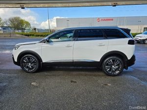 Peugeot 5008 1.5 HDI, GT LINE, TILT & SLID SUNROOF - Image 4