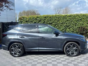 Hyundai Tucson N-LINE 1.6 HYBRID // REVERSE CAMERA - Image 2
