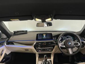 BMW 5-Series 520D M SPORT AUTO - Image 3