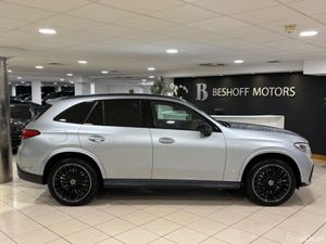 Mercedes-Benz GLC 300e 4MATIC URBAN EDITION=ONLY 1 - Image 2