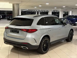 Mercedes-Benz GLC 300e 4MATIC URBAN EDITION=ONLY 1 - Image 3