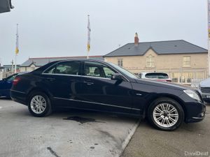 2010 Mercedes E200 CDI Auto - Image 4