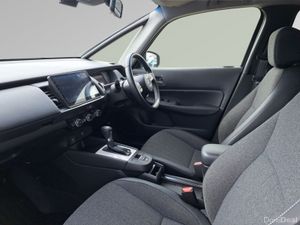 Honda Fit HYBRID AUTO E-HEV - Image 4
