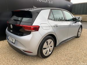 VOLKSWAGEN ID.3 LIFE 58 KWH 204 BHP 5DR - Image 3