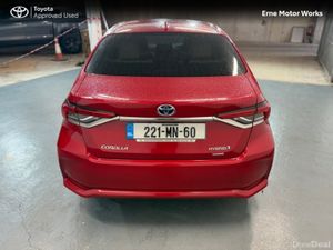 Toyota Corolla COROLLA HYBRID LUNA SPORT*REDUCED B - Image 4
