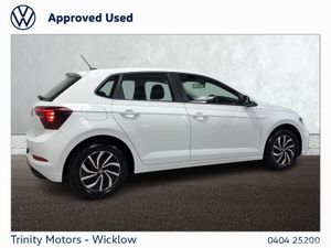 Volkswagen Polo ** LIFE ** 1.0 MPI ** 80BHP ** MAN - Image 3