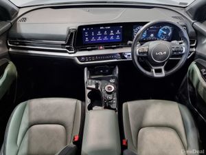 Kia Sportage ** ANNIVERSARY EDITION ** HYBRID ** A - Image 2