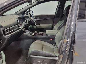 Kia Sportage ** ANNIVERSARY EDITION ** HYBRID ** A - Image 4