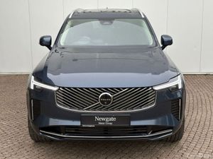 Volvo XC90 T8 ULTRA BRIGHT AWD - Image 2