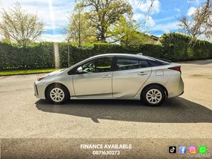 2020 Toyota Prius 1.8 Petrol Hybrid Automatic - Image 4