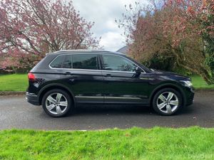 Volkswagen Tiguan 2021 - Image 2