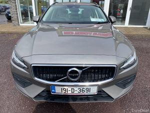 2019 Volvo V60 D3 MOMENTUM 5DR - Image 2