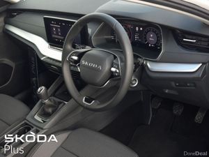 Skoda Octavia **IMMEDIATE DELIVERY**SEL 2.0TDI 115 - Image 4