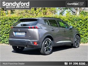 Peugeot 2008 1.2 ALLURE Puretech**LOW KMS**F.S.H.* - Image 4