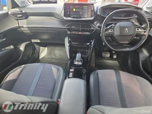 Peugeot 208 ** ELECTRIC 136BHP ** ALLURE ** TRINIT - Image 2