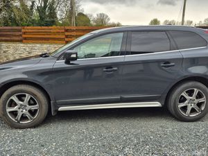 2011 Volvo XC60 2.0D DRIVE LUX LEATHER - Image 2