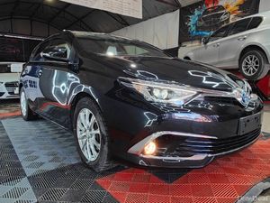 2016 Toyota Auris 1.8 Petrol Hybrid - Image 3