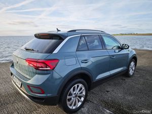 Volkswagen T-Roc Spec ED 2.0tdi M6F 116HP - Image 4