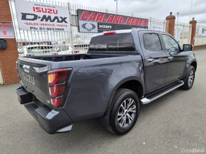 (5yr 100k kms warranty) 1.9 Turbo Diesel Auto - Image 4