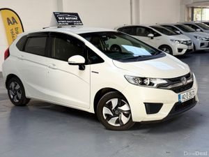 2014 Honda JAZZ/Fit 1.5 Hybrid Automatic - Image 4