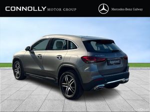 Mercedes-Benz GLA GLA180d | Progressive Line | Low - Image 3
